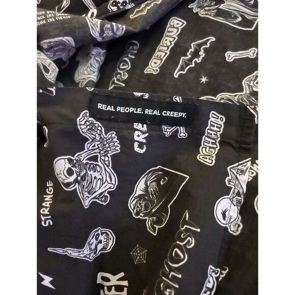 Creepy Co Button Down Shirt Mens 4XL Vintage Horror Comics Printed Hawaiian - Picture 9 of 10